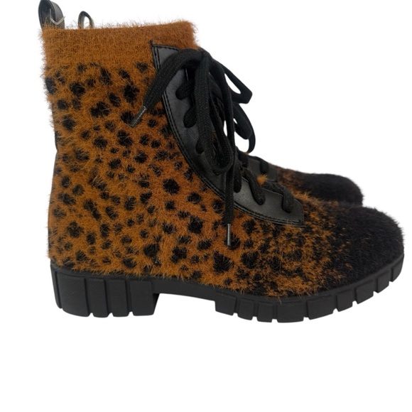 Leopard Print Lace-Up Utility Boots - Picture 1 of 9